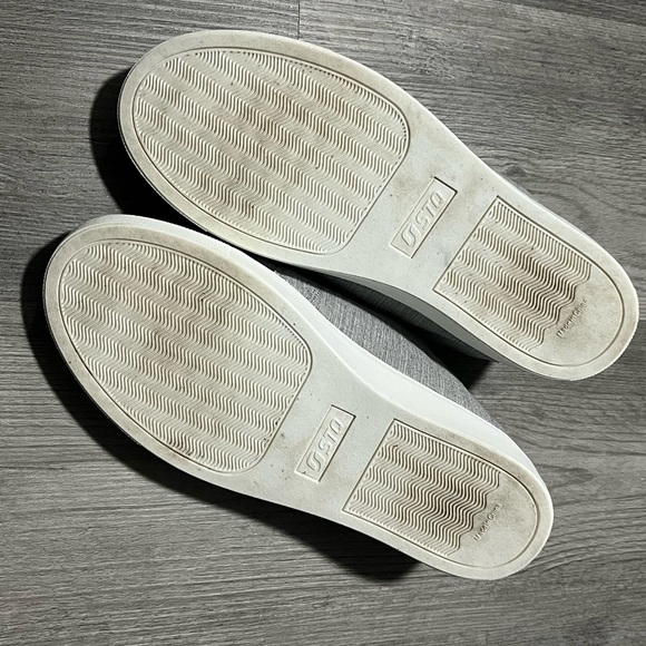 STQ Gray Slip On Shoes - Size Women’s 8.5 - No Box - Picture 4 of 6